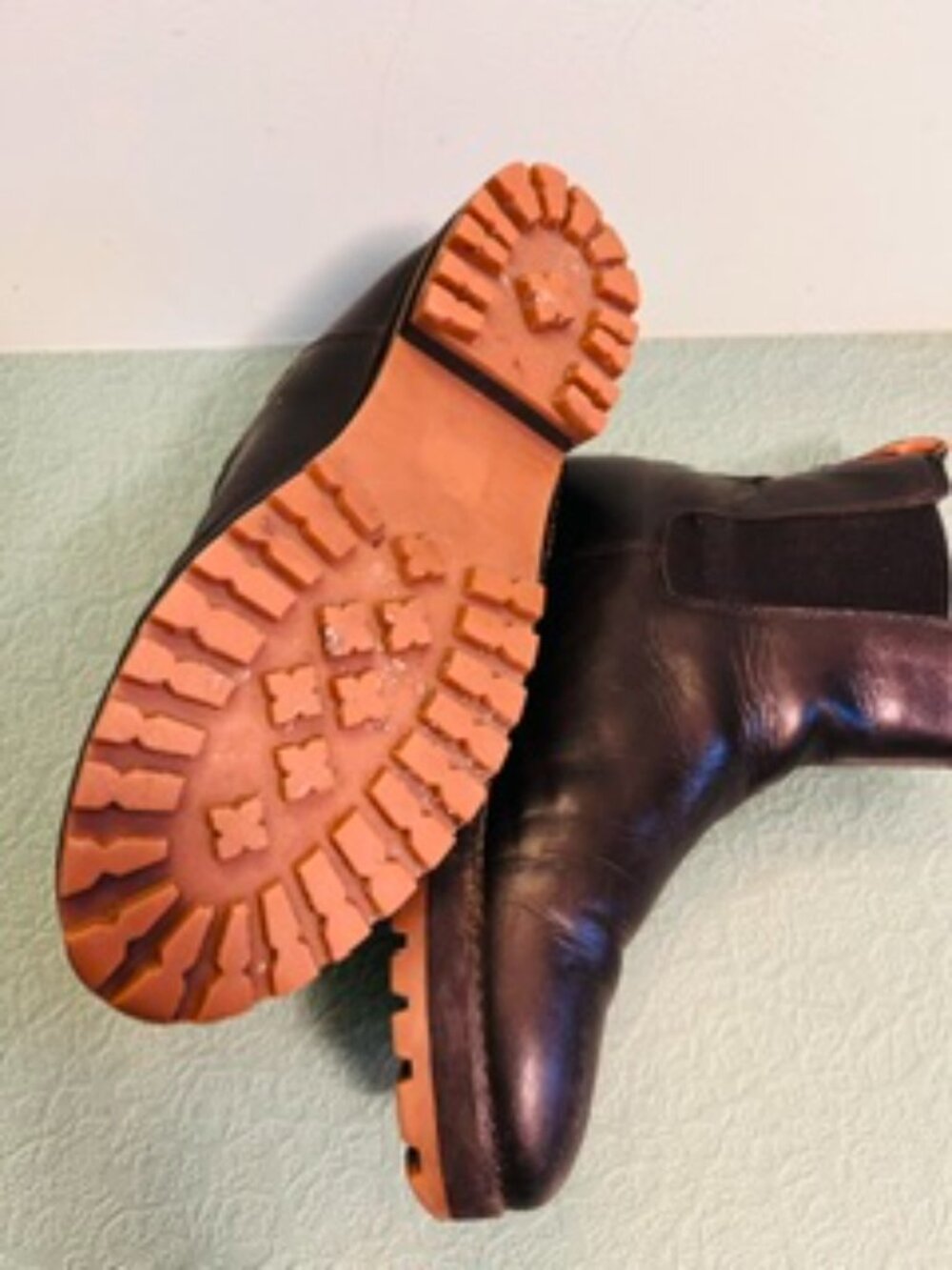 Madewell Leather Chelsea Boots - Picture 3 of 3